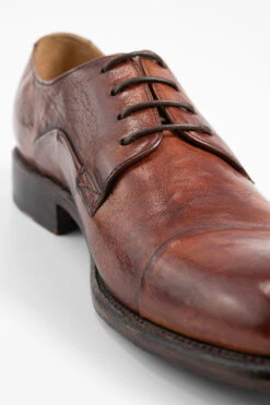 KNIGHTON Rich-cognac Derby Shoes. -Untamedstreet Shop KNIGHTON men derby shoes cognac brown luxury buffalo leather distressed made in italyCapture0064 3 5785854b fc01 417c a8e2 6b241f63d197