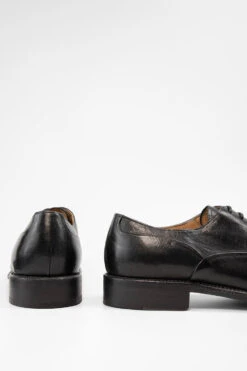 KNIGHTON Iron-black Oxford Shoes. 25 KNIGHTON Iron-black Oxford Shoes. -Untamedstreet Shop KNIGHTON men oxford shoes black luxury buffalo leather distressed made in italyCapture0101