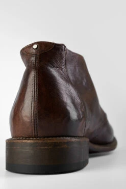 KNIGHTON Noble-brown Chukka Boots. -Untamedstreet Shop KNIGHTON men boots chukka dark brown luxury buffalo leather distressed made in italy8804
