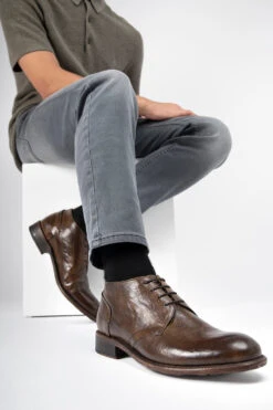 KNIGHTON Moss-green Low Chukka Boots. -Untamedstreet Shop KNIGHTON men boots chukka green brown luxury buffalo leather distressed made in italy11188 baa97aaf 6c3d 45ab a84d 37a24438117f