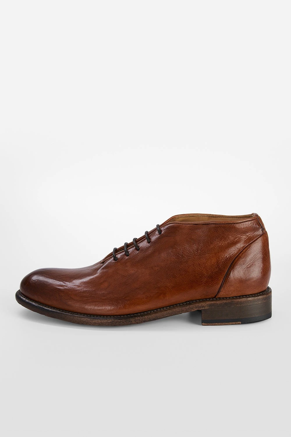 KNIGHTON Rich-cognac Wholecut Chukka Boots. 11 KNIGHTON Rich-cognac Wholecut Chukka Boots. - Image 11