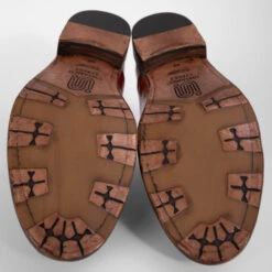 KNIGHTON Rich-cognac Wholecut Chukka Boots. 23 KNIGHTON Rich-cognac Wholecut Chukka Boots. -Untamedstreet Shop KNIGHTON men boots chukka light cognac brown luxury buffalo leather distressed made in italy7995 cc4e9a24 f857 4731 858e 714476f1b62b