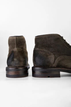 LENNOX Dark-moss Suede Ankle Boots. 18 LENNOX Dark-moss Suede Ankle Boots. -Untamedstreet Shop LENNOX men ankle boots lace up green brown luxury suede leather distressed made in italyBACK 0318
