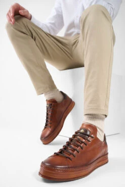 HAYES Cognac Distressed Welted Sneakers. 22 HAYES Cognac Distressed Welted Sneakers. -Untamedstreet Shop LF SS25 01023