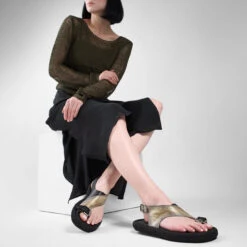 DEVON Off-white Metallic Lightweight Sandals. -Untamedstreet Shop LF SS25 02114 SQ