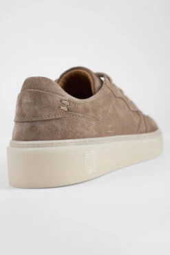 MAEVE Soft-taupe Suede Sneakers. -Untamedstreet Shop MAEVE taupe suede sneaker MACRO W 00521