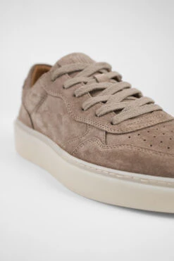 MAEVE Soft-taupe Suede Sneakers. -Untamedstreet Shop MAEVE taupe suede sneaker MACRO W 00525