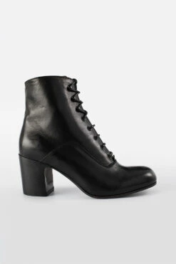 MOORE Infinite-black Lace Up Boots.