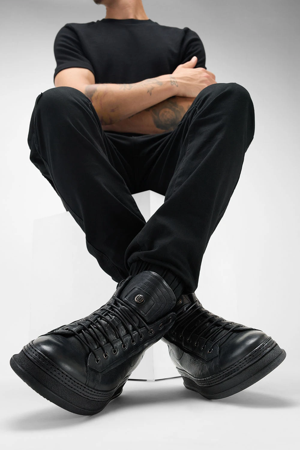 COLE Rugged-black Welted Distressed High Sneakers. 3 COLE Rugged-black Welted Distressed High Sneakers. - Image 3