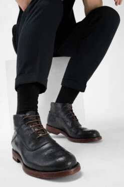 EYTON Imperial-black Chukka Boots. 19 EYTON Imperial-black Chukka Boots. -Untamedstreet Shop Men wearing EYTON imperial black chukka leather boots 244500