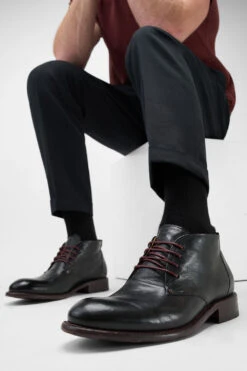 KNIGHTON Jade-black Chukka Boots. 24 KNIGHTON Jade-black Chukka Boots. -Untamedstreet Shop Men wearing KNIGHTON jade black chukka leather boots 244861