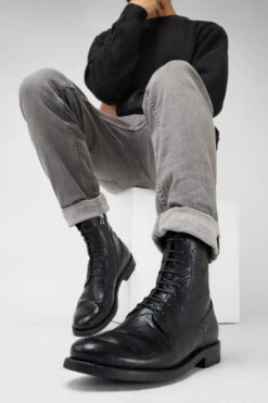 SLOANE Urban-black Commando Boots. -Untamedstreet Shop Men wearing SLOANE urban black commando leather boots 242052