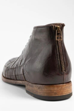 PARKER Dark-cocoa Woven Leather Chukka Boots. 14 PARKER Dark-cocoa Woven Leather Chukka Boots. -Untamedstreet Shop PARKER men ankle boots brown luxury leather weaved distressed made in italyCapture0055 4