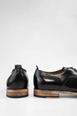 PARKER Royal-black Derby Shoes. -Untamedstreet Shop PARKER men derby shoes black luxury leather distressed made in italyCapture0108