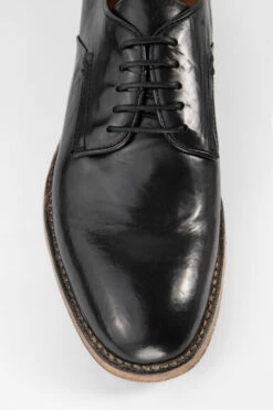 PARKER Royal-black Derby Shoes. -Untamedstreet Shop PARKER men derby shoes black luxury leather distressed made in italyCapture0162