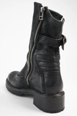 RADNOR Matte-black Buckle Bikers. -Untamedstreet Shop RADNOR matte black buckle bikers leather made in italy untamed street MACROS01741