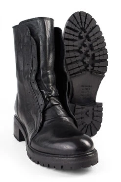 RADNOR Urban-black Laceless Bikers. -Untamedstreet Shop RADNOR urban black laceless bikers leather made in italy untamed street SIDE00631 3e62f348 1b9a 4e6f 9ba4 014868fee1b9