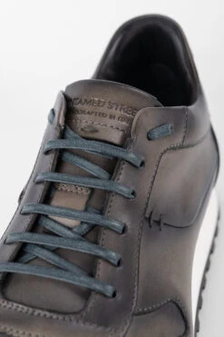 SOHO Aluminium-grey Patina Runners. -Untamedstreet Shop SOHO men Runners Sneakers Aluminium Grey 05 890781b2 960d 4260 b18f 0d689ace84a8