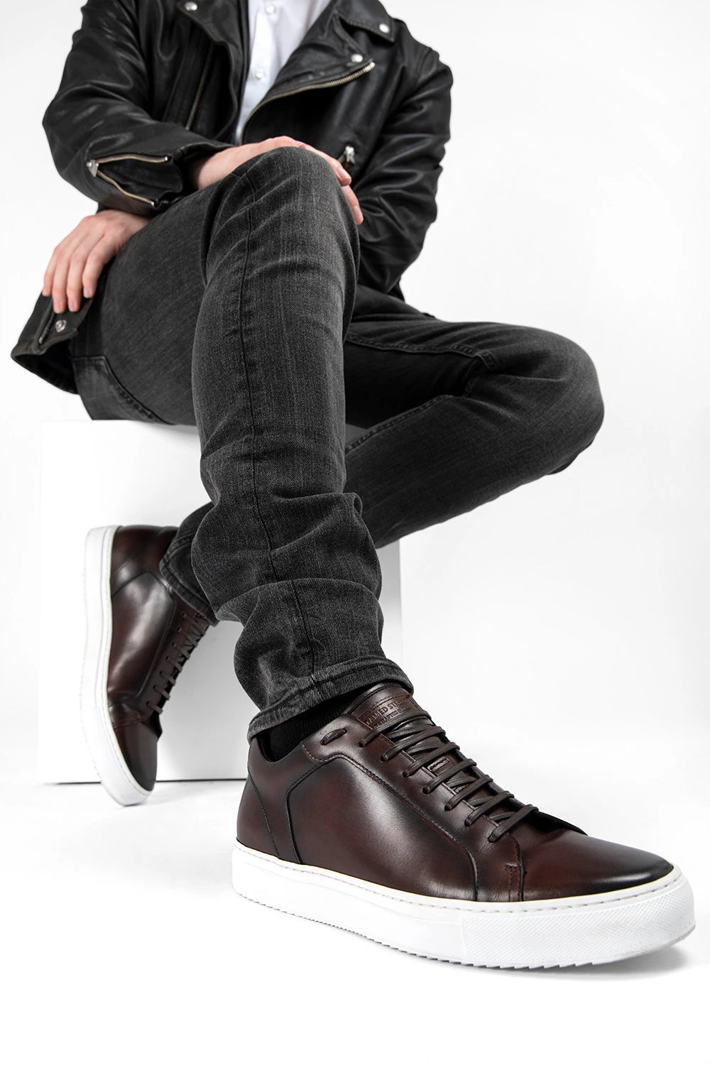 SOHO Chestnut Patina Sneakers. 4 SOHO Chestnut Patina Sneakers. - Image 4