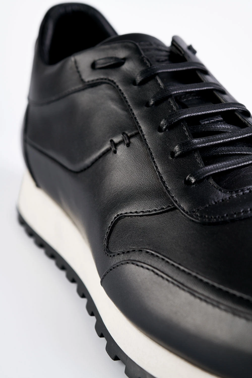 SOHO Tuxedo-black Runners. 5 SOHO Tuxedo-black Runners. - Image 5