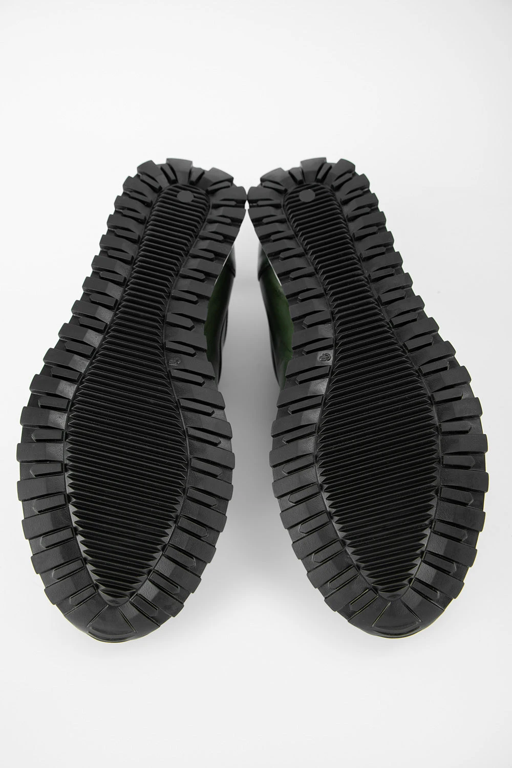 SOHO Tuxedo-black Runners. 10 SOHO Tuxedo-black Runners. - Image 10