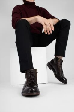 YORK Rich-cocoa Welted Chukka Boots. -Untamedstreet Shop UntamedStreetModelDay103969