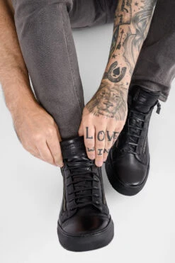 SOHO Urban-black High Sneakers. 22 SOHO Urban-black High Sneakers. -Untamedstreet Shop UntamedStreetModelDay104161