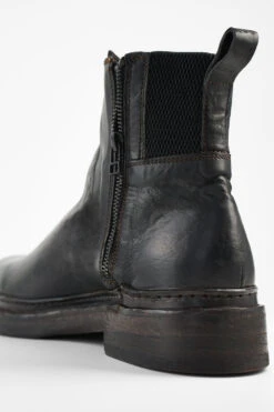 YALE Matte-black Welted Chelsea Boots. 21 YALE Matte-black Welted Chelsea Boots. -Untamedstreet Shop YALE men boots chelsea black luxury leather distressed made in italyMACROS01786 f76d249d 4bbb 4ecf b2ac aae6ff225816