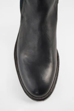 YALE Matte-black Welted Chelsea Boots. 26 YALE Matte-black Welted Chelsea Boots. -Untamedstreet Shop YALE men boots chelsea black luxury leather distressed made in italyMACROS01791 82bf689d d1b9 4ba2 a822 01cda910be71