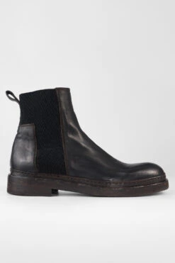 YALE Matte-black Welted Chelsea Boots.
