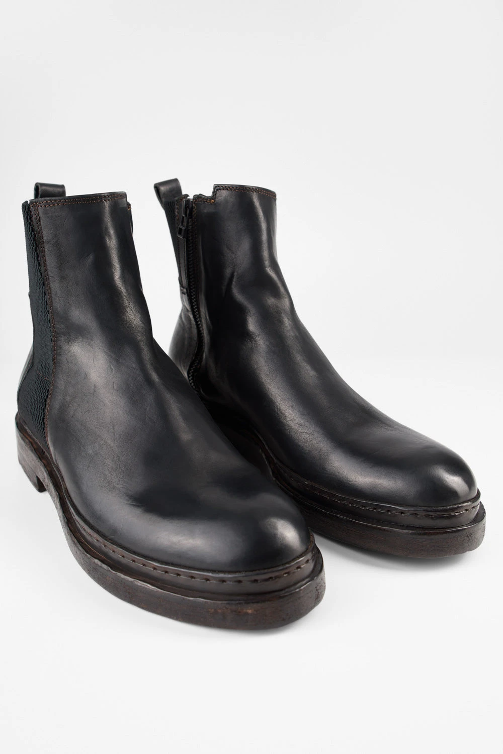 YALE Matte-black Welted Chelsea Boots. 2 YALE Matte-black Welted Chelsea Boots. - Image 2