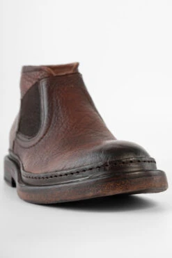 YORK Cognac Grained Welted Low Chelsea Boots. -Untamedstreet Shop YORK men boots chelsea cognac brown luxury grained leather distressed made in italyCapture0305