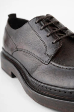 YORK Dark-cocoa Welted Apron Derby Shoes. -Untamedstreet Shop YORK men oxford shoes plum brown luxury calf leather distressed made in italyCapture0100 2