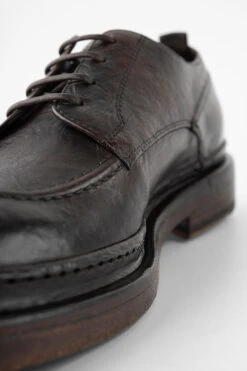 YORK Dark-cocoa Welted Apron Derby Shoes. -Untamedstreet Shop YORK men oxford shoes plum brown luxury calf leather distressed made in italyCapture0104 2